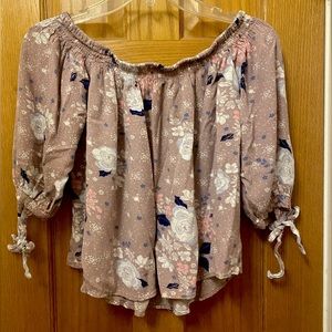 Cute flower top with off the shoulder